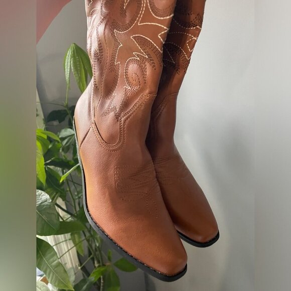 Brown cowboy boots embroidered heeled boots - Picture 6 of 6